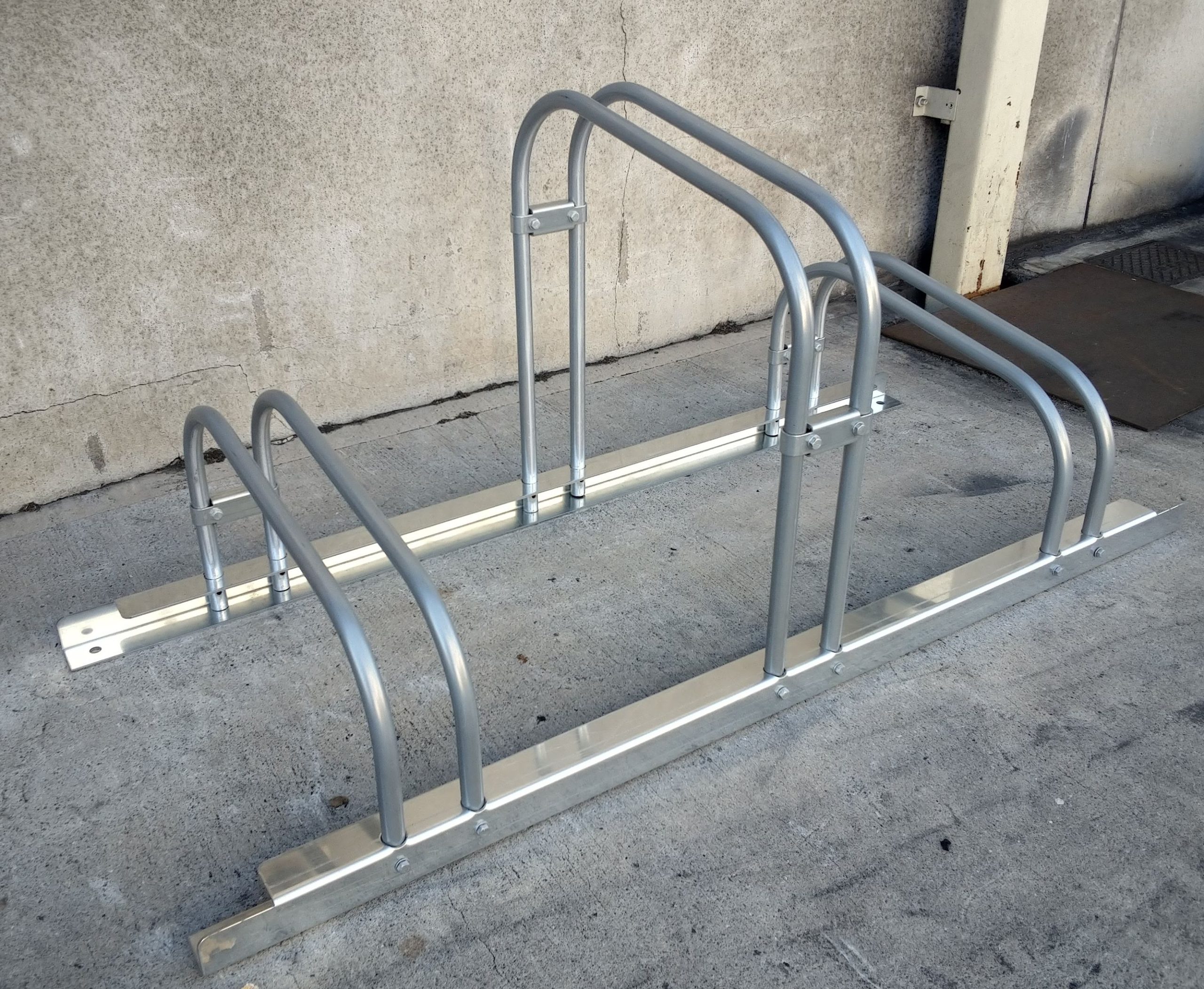 自転車の振れ取り台 自転車のリムトリミングラック家庭用ホイールの 